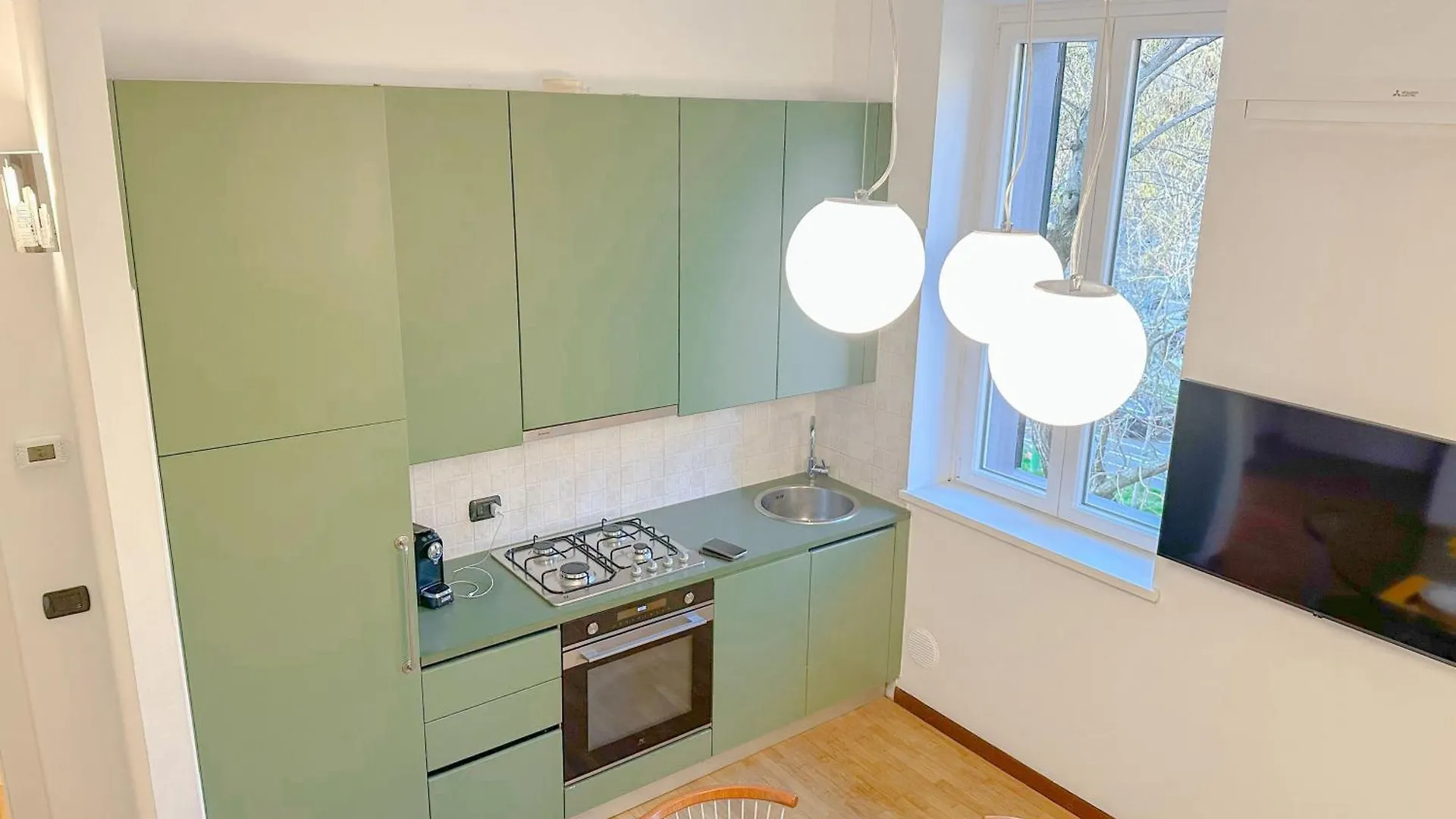 Suite Corsica 2 - 10 Min Da Linate Milan Apartment