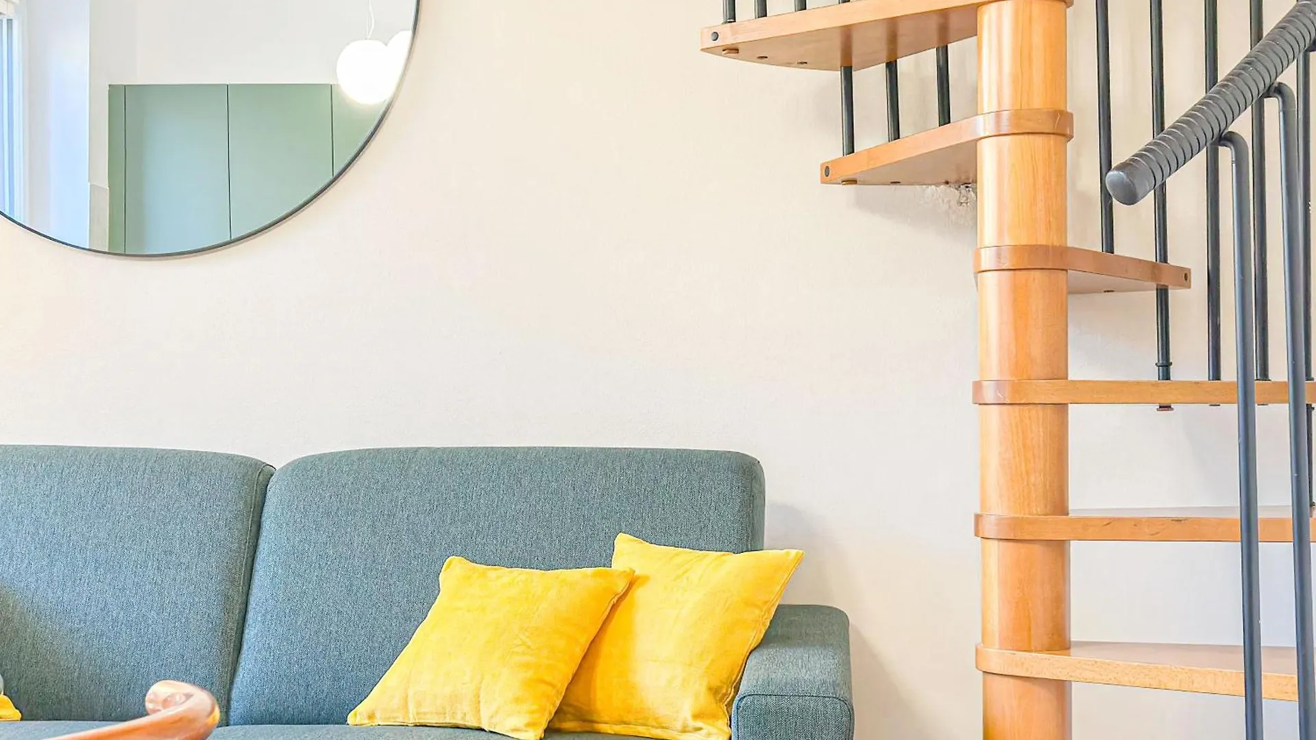 Suite Corsica 2 - 10 Min Da Linate Milan Apartment