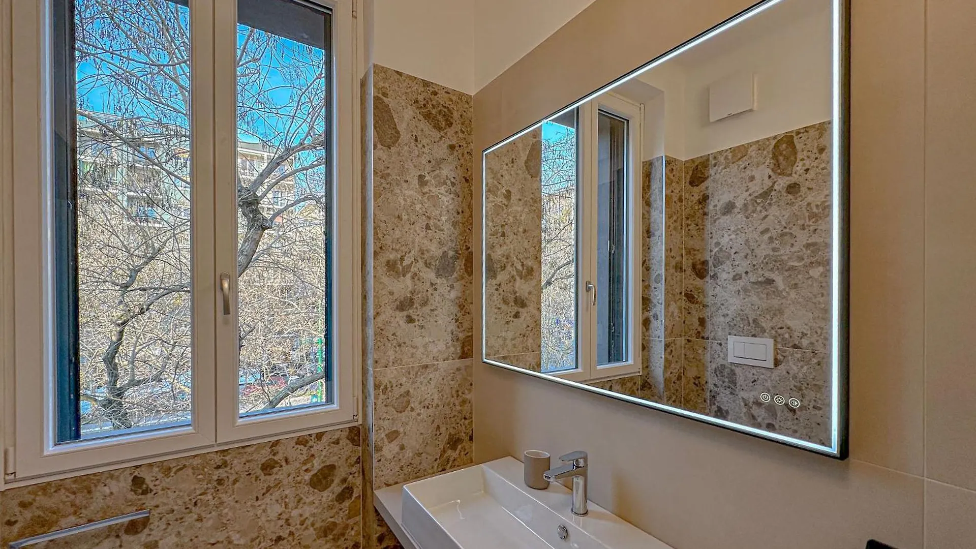 Suite Corsica 2 - 10 Min Da Linate Milán Apartmán